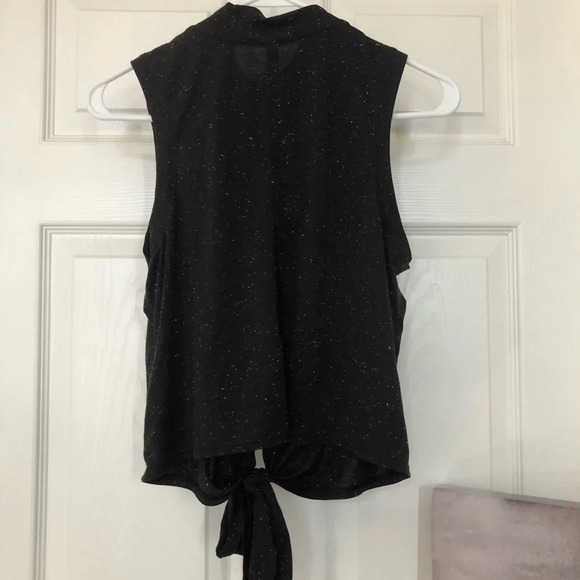 ! Lululemon Time to Restore Mock Neck Tank black/white - Picture 3 of 7